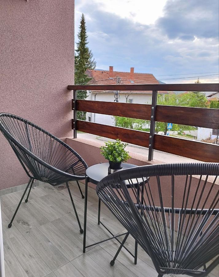 סוקו בניה Apartmani Zat מראה חיצוני תמונה
